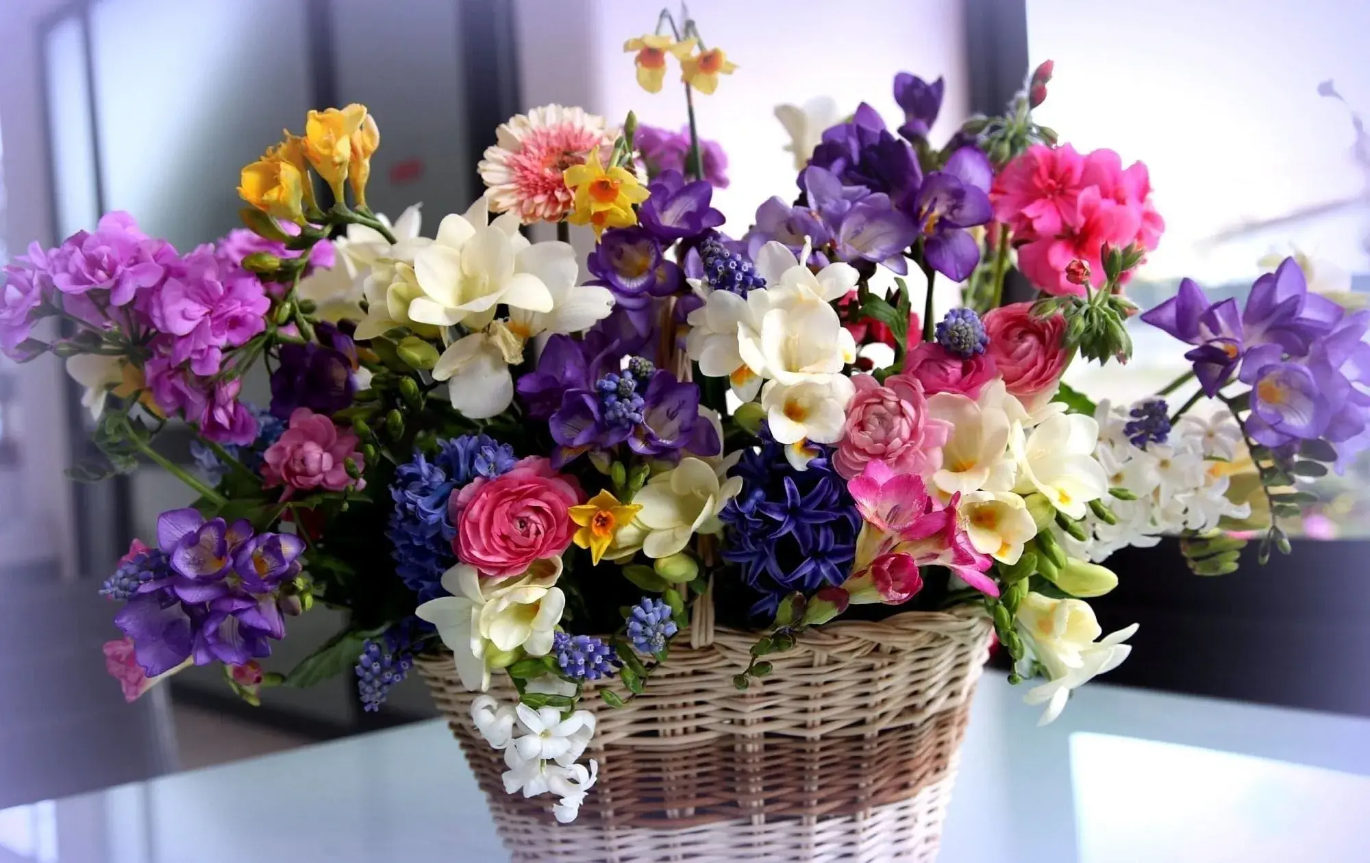 Bright and cheerful birthday flowers